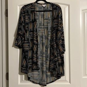 LuLaRoe Lindsay kimono L
